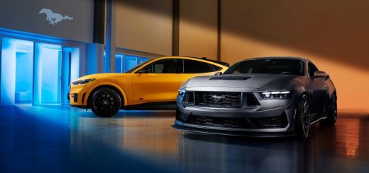 2024 Ford Mustang Dark Horse And Mustang Mach-E China Wallpaper - Exterior 007 - Front Three Quarters