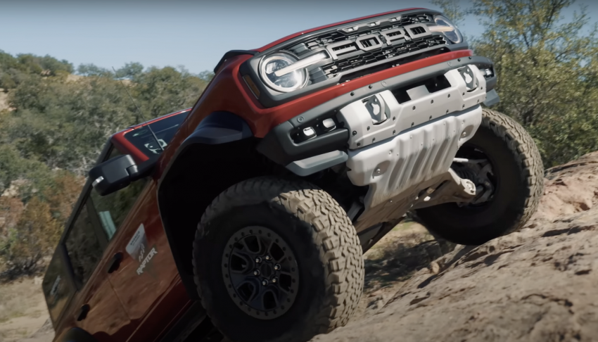 Ford Bronco Raptor Off-Roadeo F1 Drivers Max Verstappen and Checo Perez - Exterior 001 - Front Three Quarters