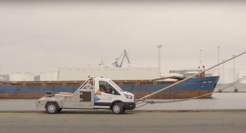 Ford E-Transit Mooring Vehicle Port Of Aarhus Denmark - Exterior 001 - Side