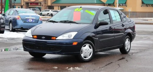 2002 Ford Focus With 117 Miles - Exterior 001 - Front Three Quarters