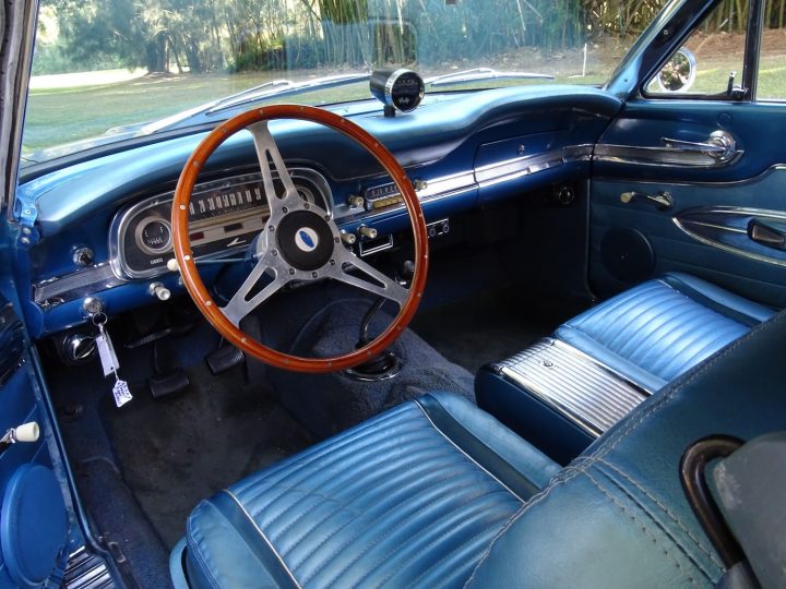 Jimmy Buffett's 1963 Ford Falcon - Interior 001