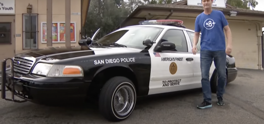 San Diego Police Department Ford Crown Victoria Lowrider - Exterior 001 - Front Three Quarters