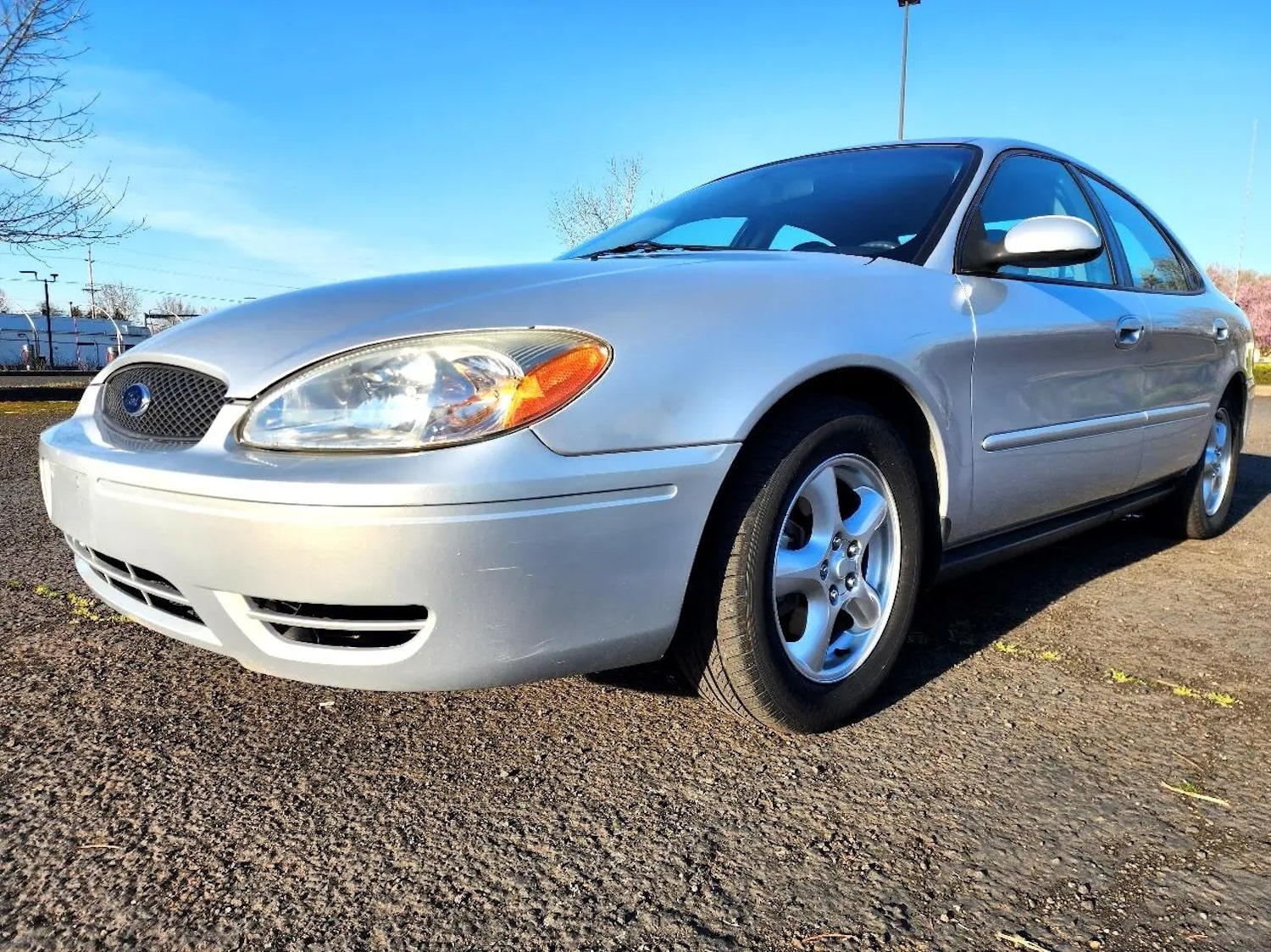 2004 Ford Taurus SE Sedan Up For Auction