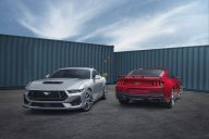 2024 Ford Mustang GT Brazil - Exterior 001 - Front and Rear Three Quarters
