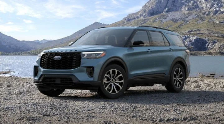 2025 Ford Explorer Adds New Vapor Blue Metallic Color