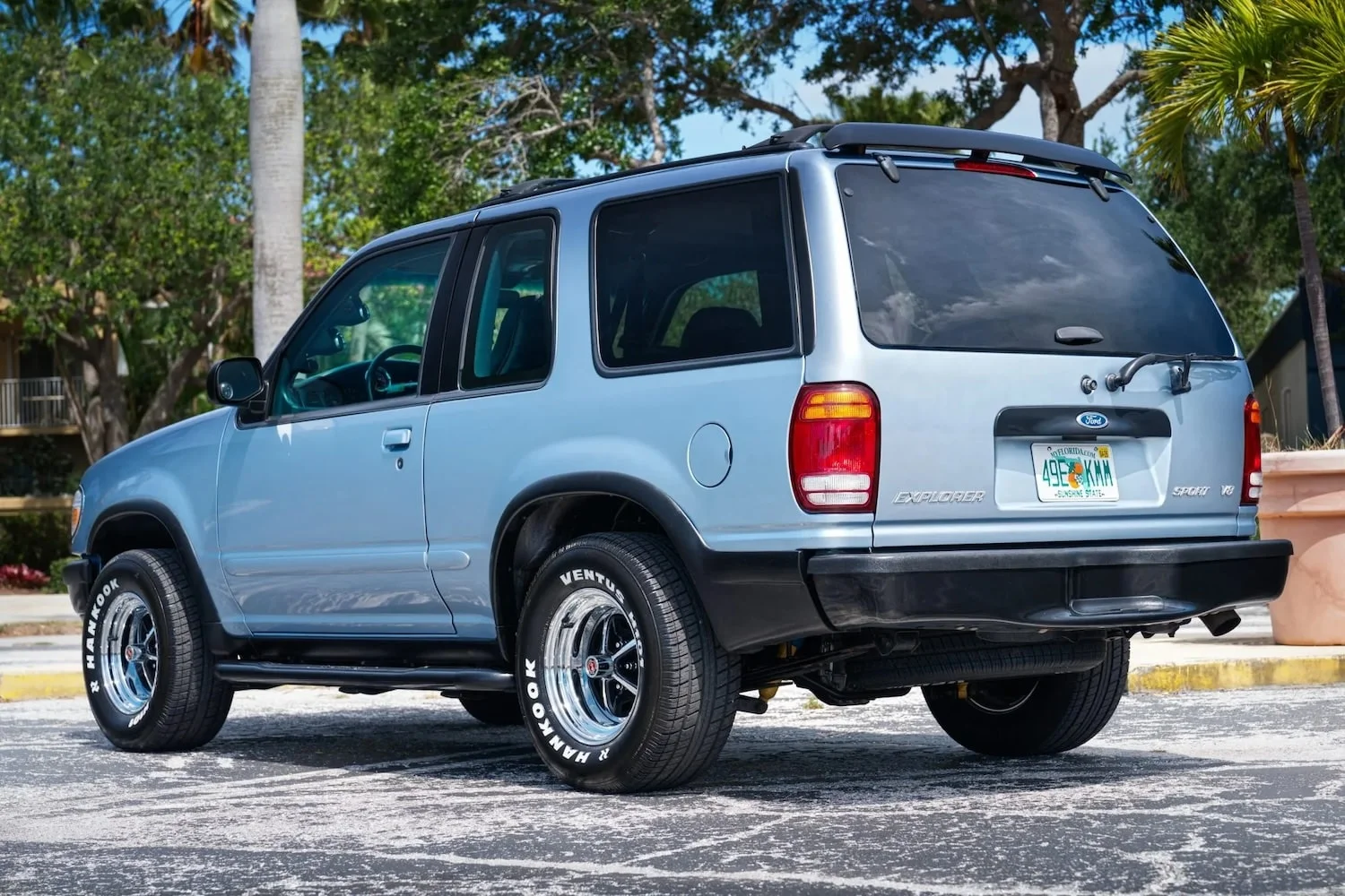 363-powered 1998 Ford Explorer Sport Up For Auction