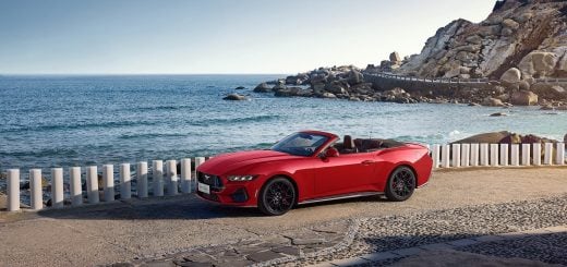 Ford Mustang 2.3T Convertible China - Exterior 001 - Front Three Quarters