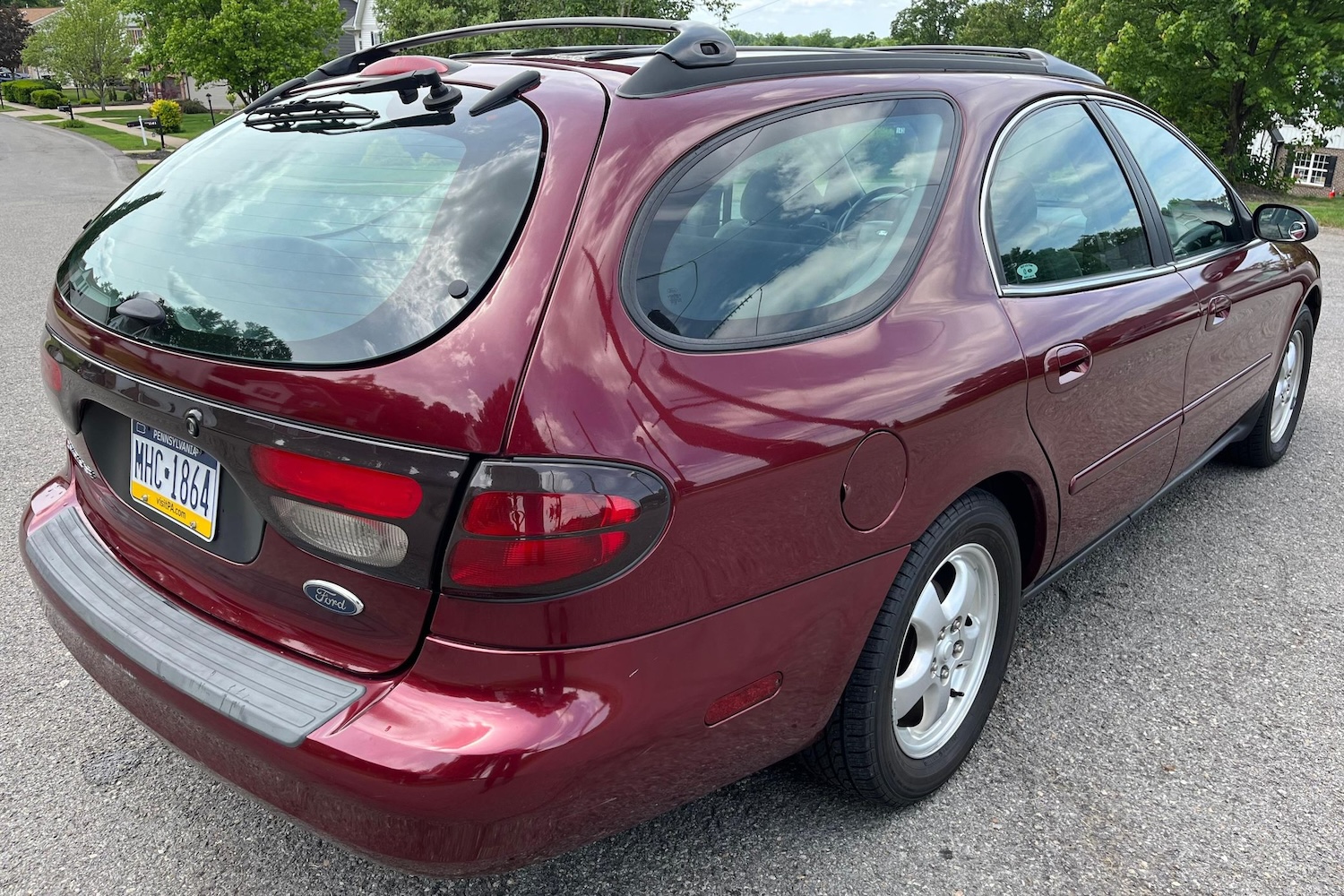 2005 Ford Taurus Se Wagon With Just 34k Miles Up For Auction