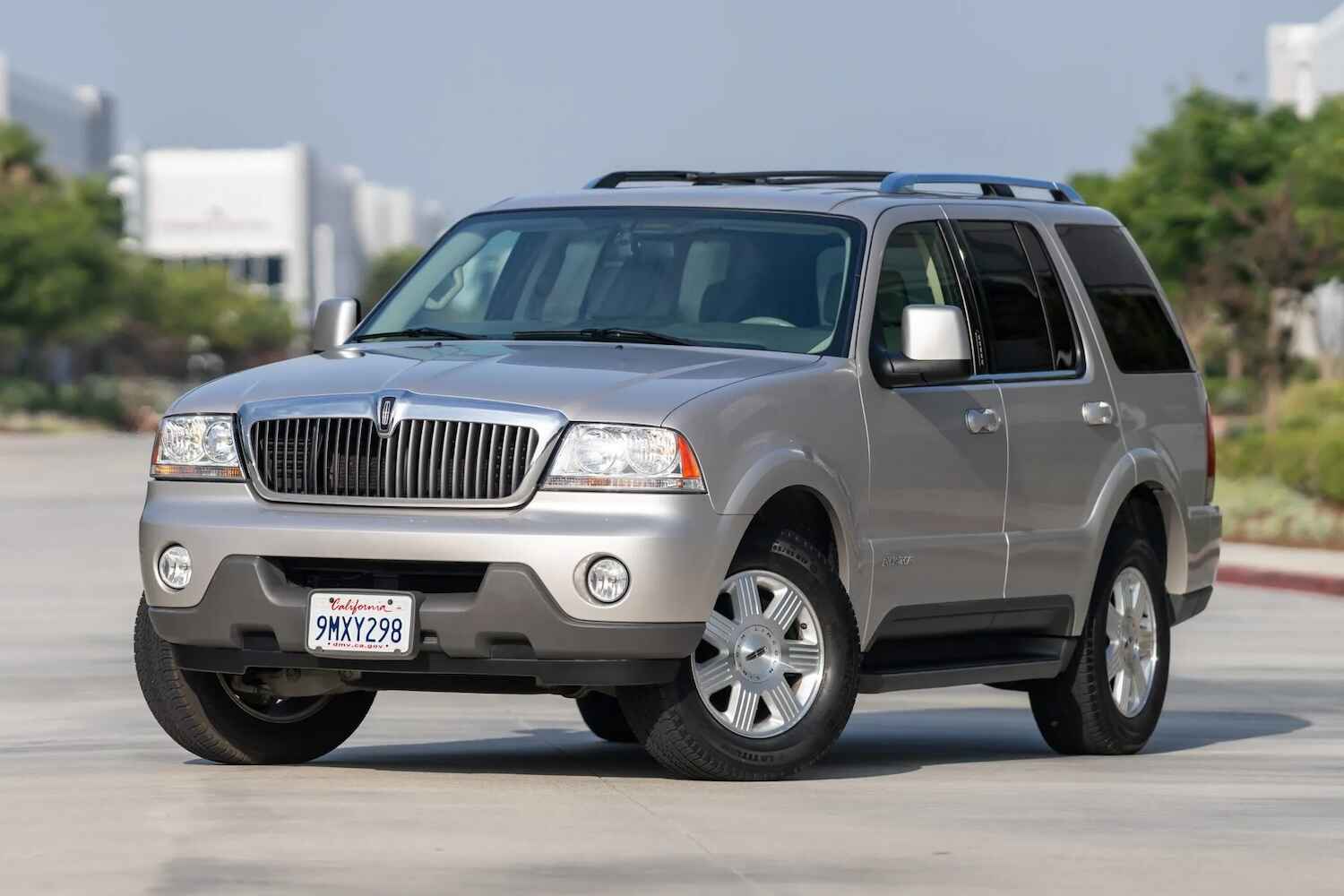 2003 Lincoln Aviator With Just 14K Miles Up For Auction