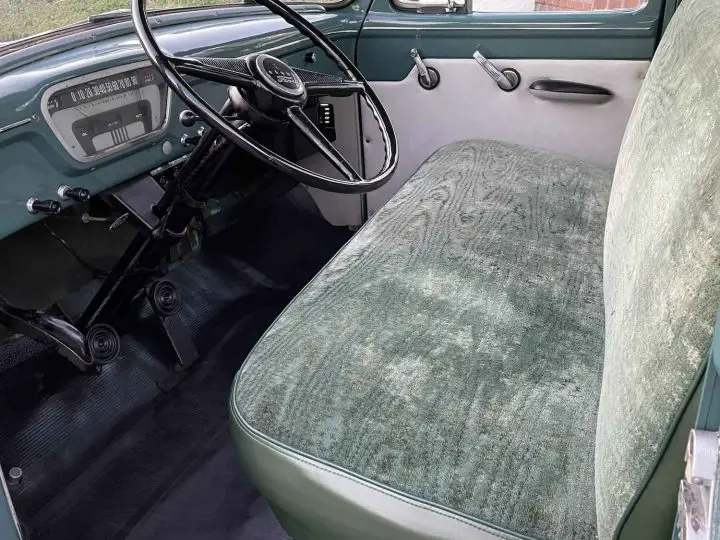 Single Family Owned 1955 Ford F-100 - Interior 001