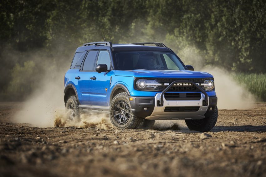 A front three quarters view of the 2025 Ford Bronco Sport.