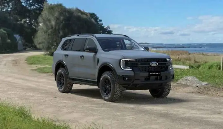 A photo showing the exterior of the 2025 Ford Everest Tremor from a front three quarters angle.