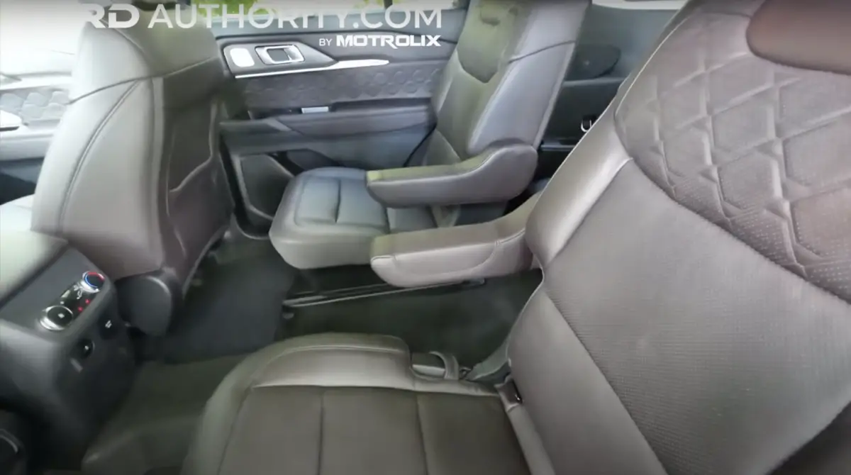 2025 Ford Explorer Mojave Dusk Interior Deep Dive Video