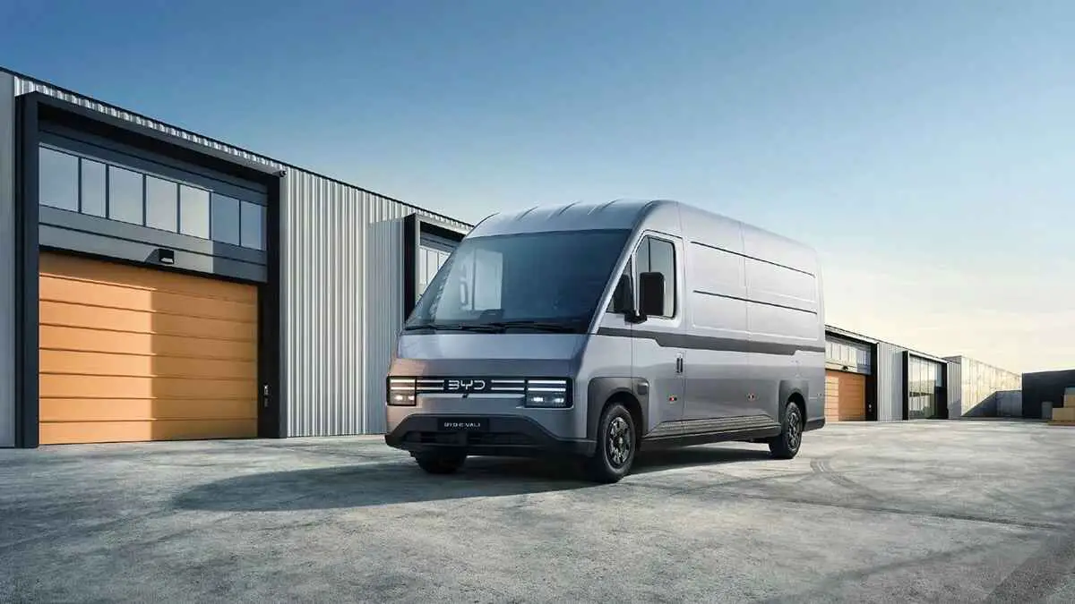 Byd E Vali Debuts As All New European Ford E Transit Rival