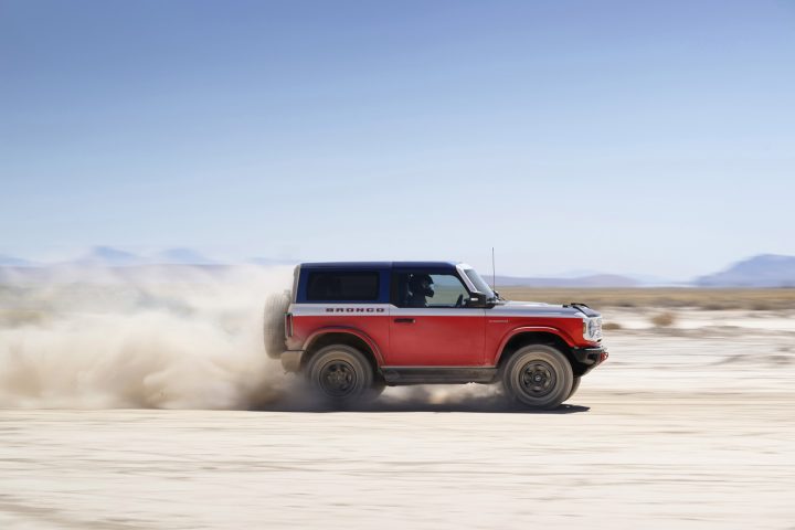 A photo showing the exterior of the 2025 Ford Bronco Stroppe Edition from a side angle.