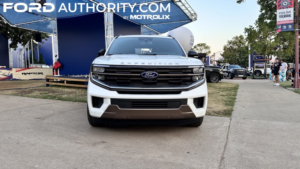 2025 Ford Expedition King Ranch Live Photo Gallery 2025 Ford Expedition King Ranch Oxford White YZ 2024 Texas State Fair Exterior 008 Front Front Fascia Headlights Grille 1200x675