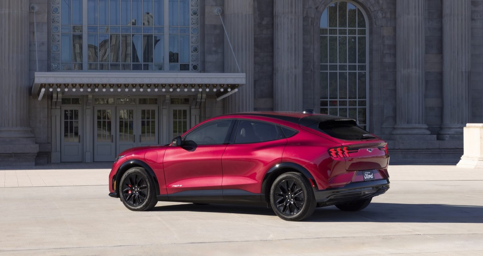 2025 Ford Mustang MachE Debuts With Significant Updates