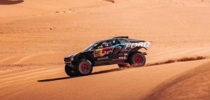 Ford Raptor 2025 Dakar Rally - Exterior 001 - Front Three Quarters