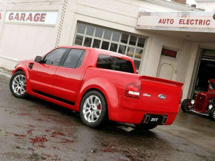 A photo showing the 2005 Ford Sport Trac Adrenalin Concept from a rear three quarters angle.