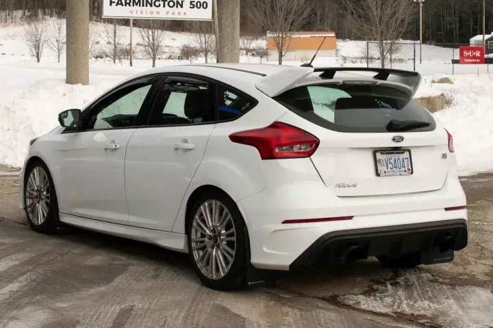 A photo showing the exterior of the 2017 Ford Focus RS from a rear three quarters angle.