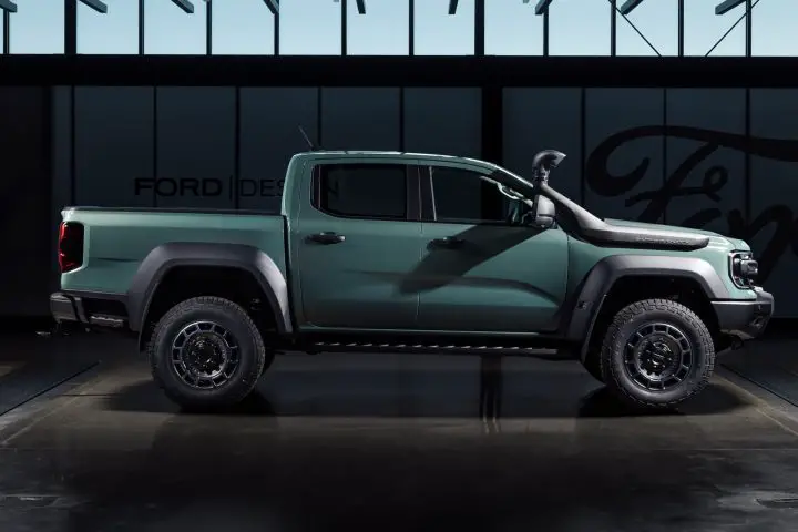 A photo showing the exterior of the 2026 Ford Ranger Super Duty from a side angle.