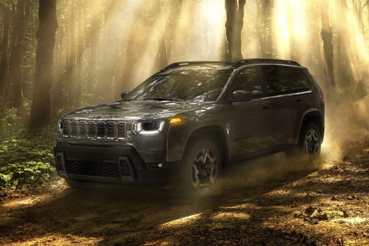 A photo showing the exterior of the 2026 Jeep Cherokee from a front three quarters angle.