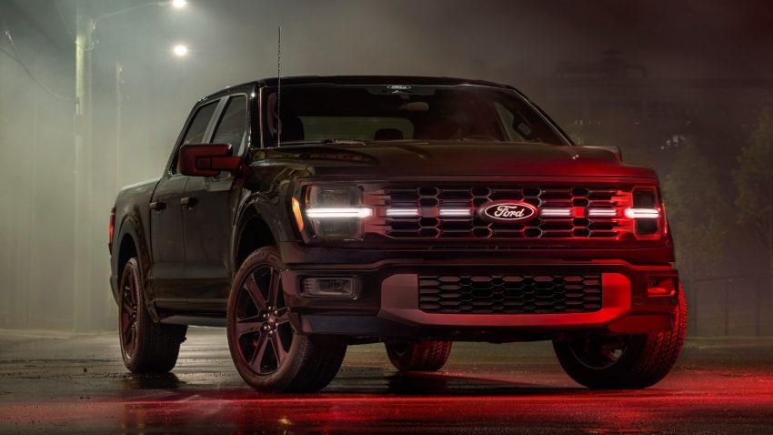 2025 Ford F-150 Lobo front end.