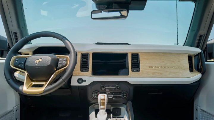 A photo showing the interior of the Alice + Olivia Ford Bronco Concept.