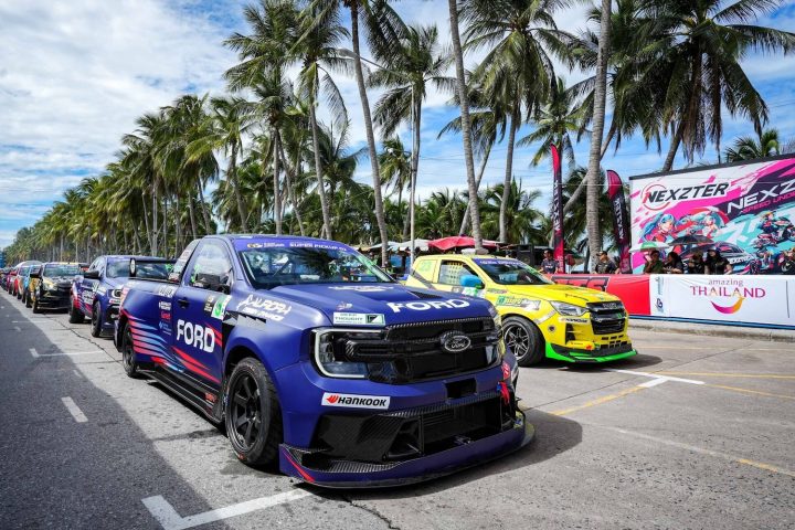 A photo showing the exterior of the Ford Ranger single cab race truck from a front three quarters angle.
