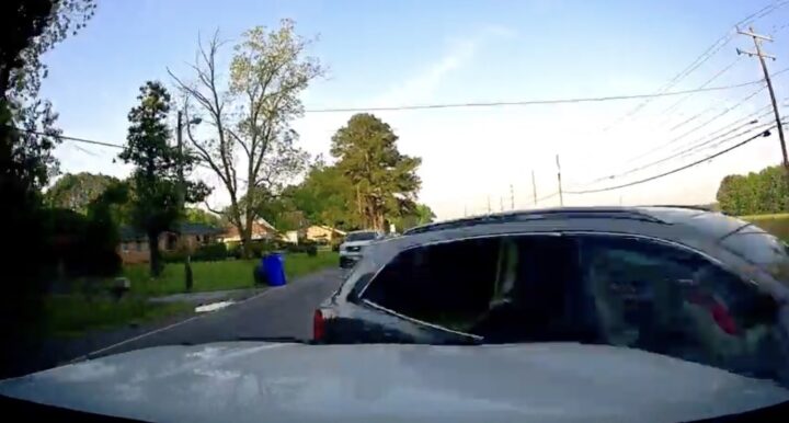 A photo showing the exterior of a Lincoln MKX that was involved in a crash.