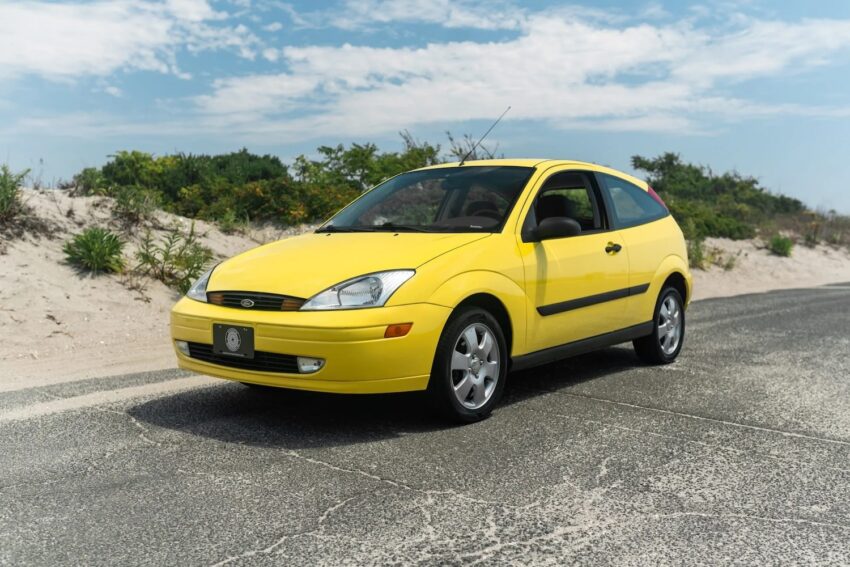 2002 Ford Focus ZX3 Hatchback With 21K Miles Up For Auction
