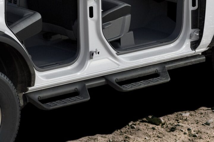 Product photo showing the removable hoop step offered on the 2025 Ford Bronco. It's now a dealer-installed option.