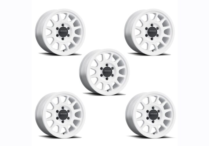 A photo showing the new Ford Bronco Oxford White Method wheel kit.