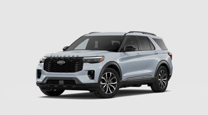 Photo of the 2026 Ford Explorer in Space White Metallic which is one of seven colors offered on the retail 2026 Ford Explorer. 